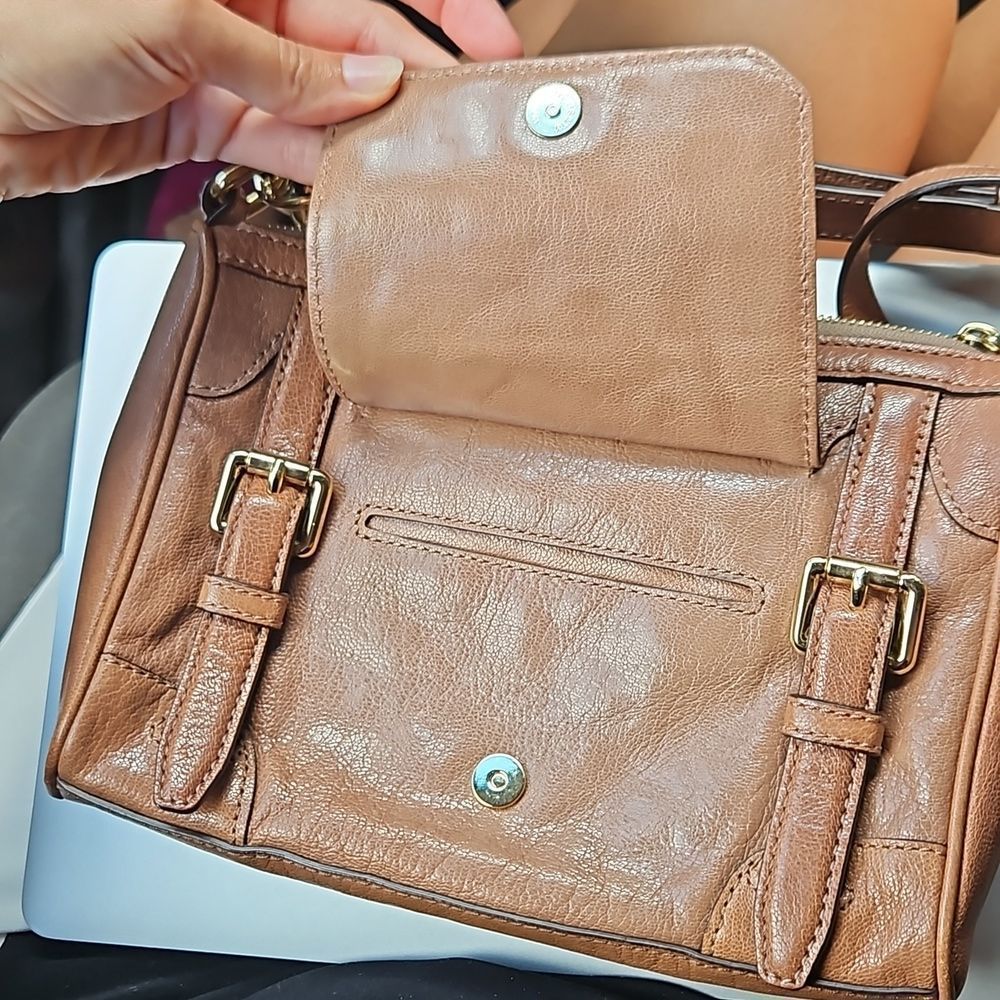 MICHAEL MK Leather Western Inspired satchel shoulder bag in leather gold tone hw - Picture 5 of 10
